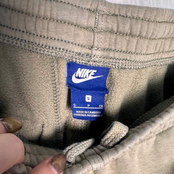 3/$20 💥 Vintage Nike 90’s Tan Athletic Cotton Sweatpants - Picture 12 of 15